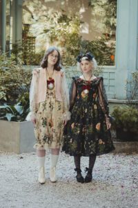 リネンコテージコア花柄プリントピナフォアドレス