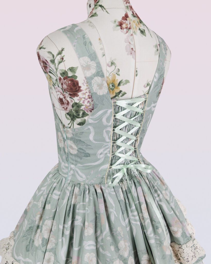 花21かわいい服やアクセサリー。 持続可能な、プラスサイズの友好的、世界的な船積み。