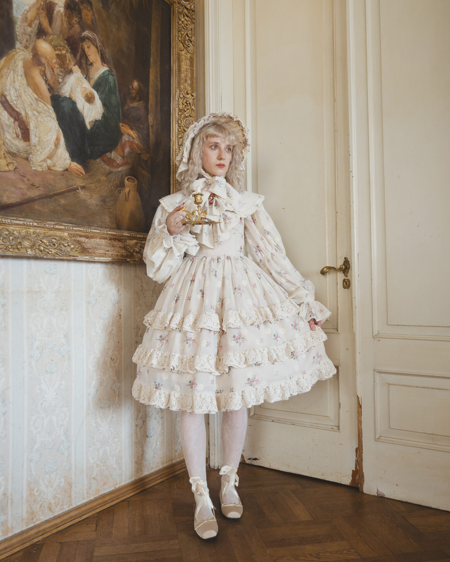 "Amelia"クリーム刺繍花ブラウス