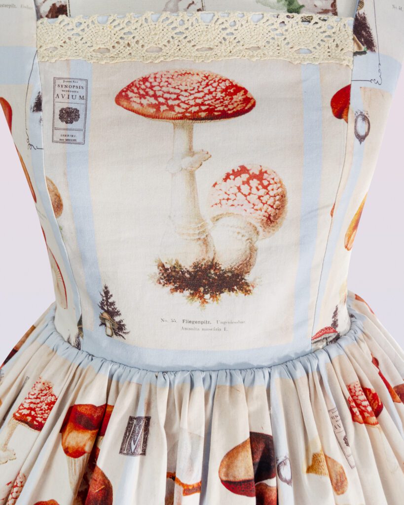 キノコ5 かわいい服やアクセサリー。 持続可能な、プラスサイズの友好的、世界的な船積み。