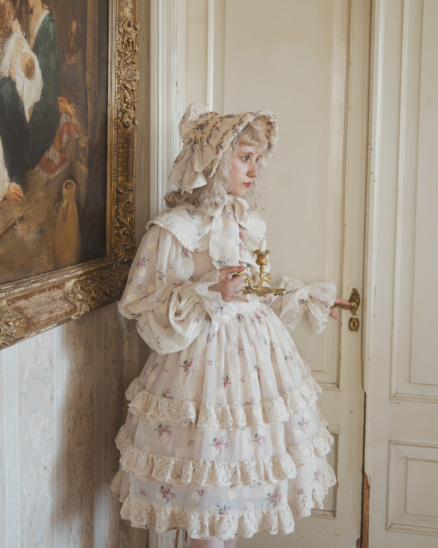 "Amelia"クリーム刺繍花ブラウス