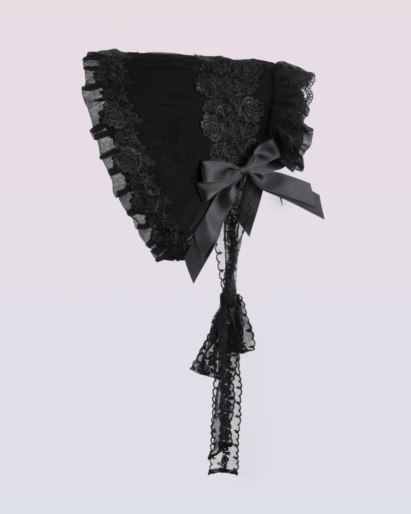 レース付き半透明ボンネット