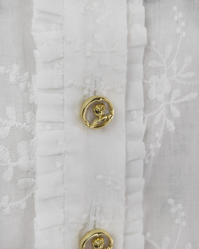 ヴェルヴェローズ96 かわいい服やアクセサリー。 持続可能な、プラスサイズの友好的、世界的な船積み。