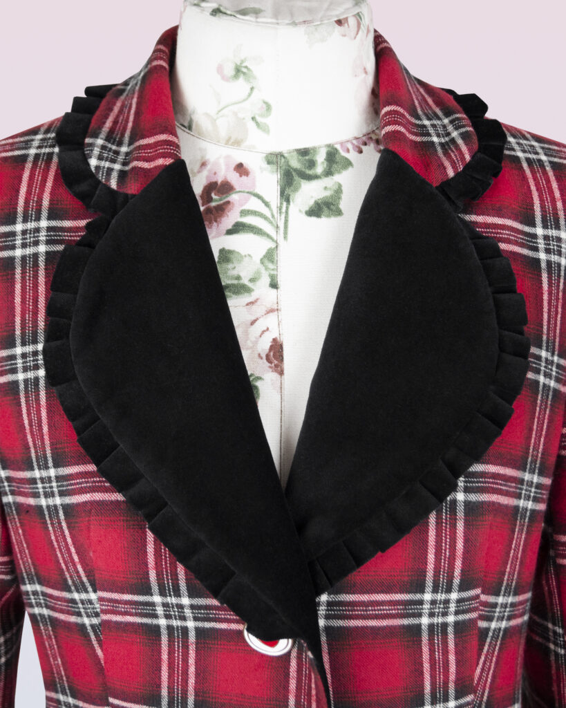 queen24 かわいい服やアクセサリー。 持続可能な、プラスサイズの友好的、世界的な船積み。