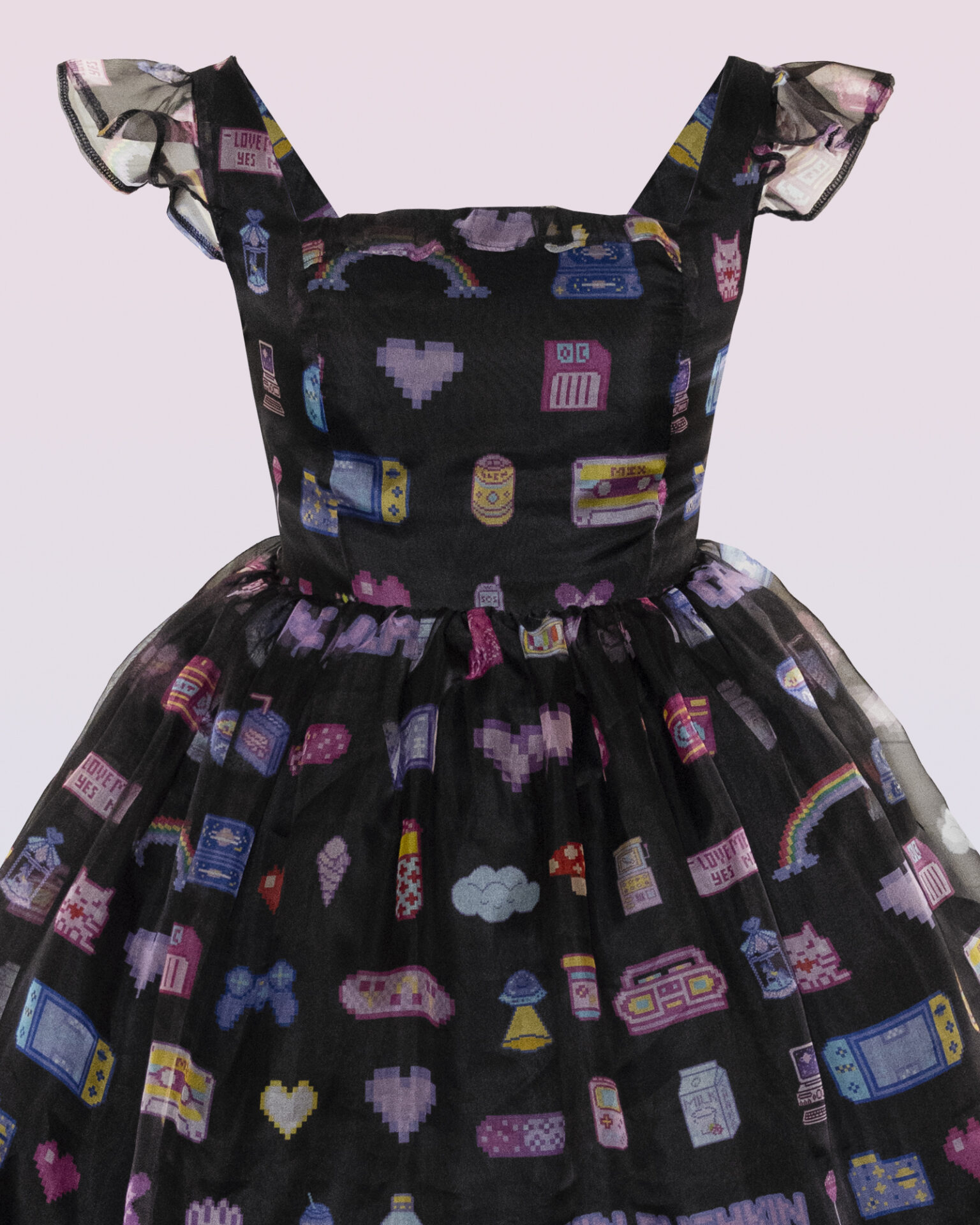 ノスタルジックプリントの100%シルクドレス