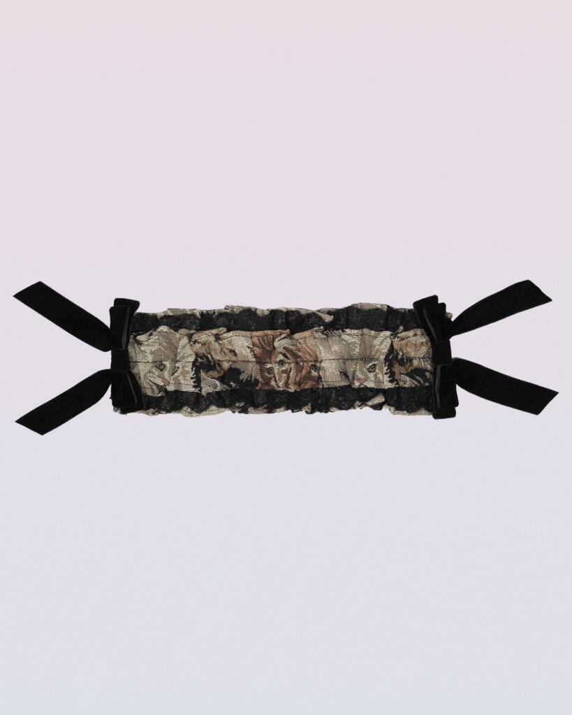 Cute clothes and accessories. Sustainable, plus-size friendly, worldwide shipping. catsdogs46 oldschool lolita gobelin headdress